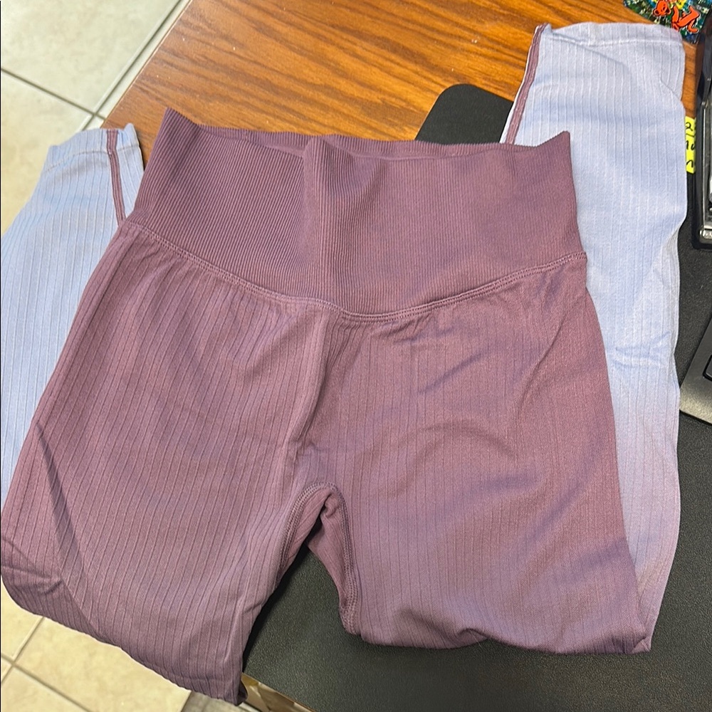 Purple leggings